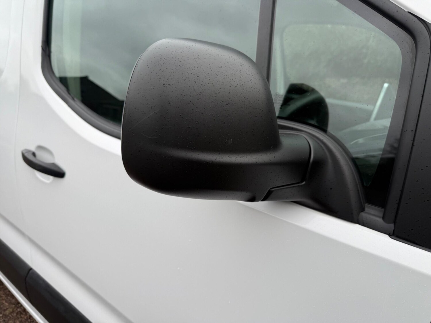 Used Peugeot Partner 2024 for sale - 77305744: Photo 31