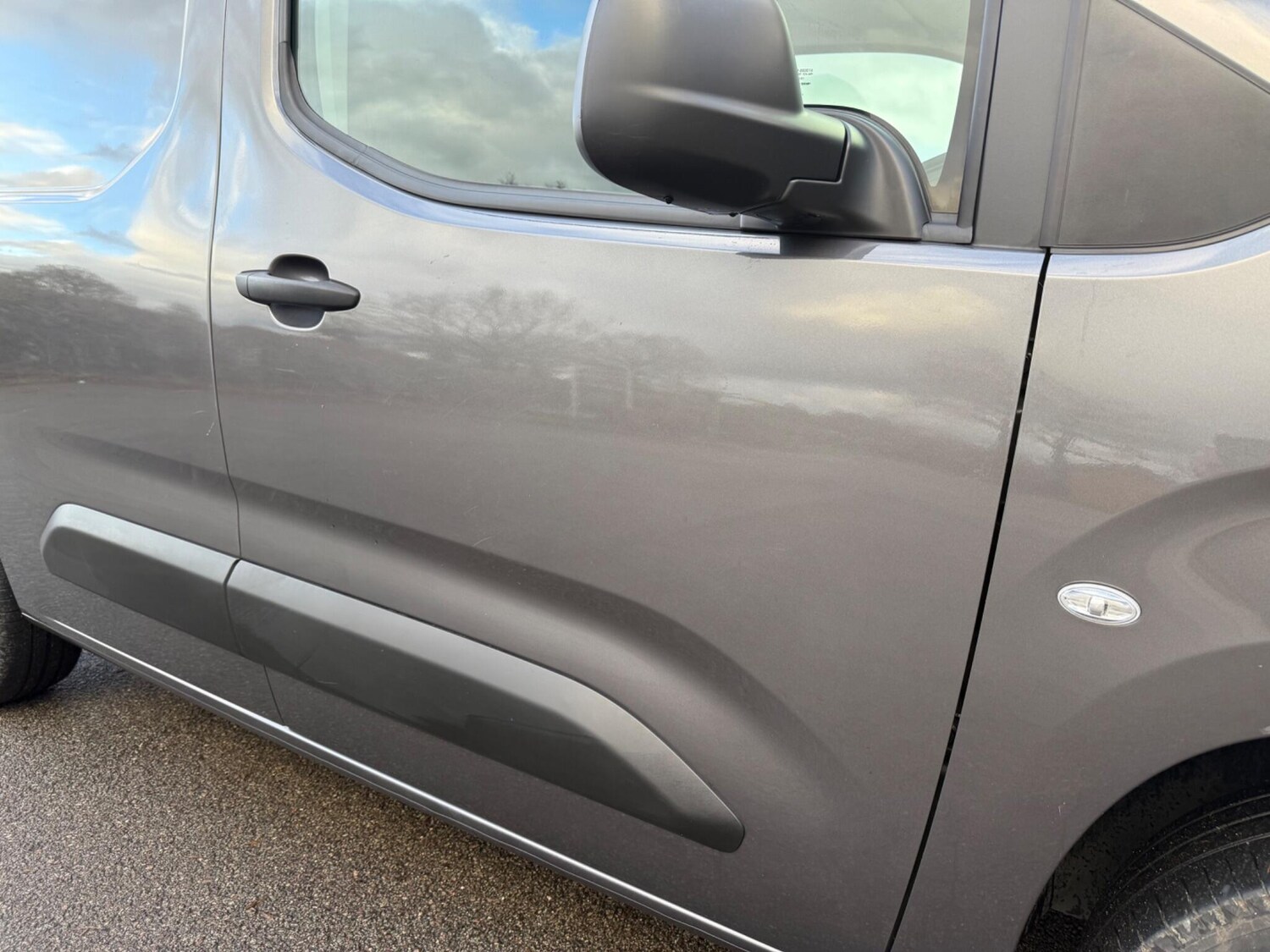 Used Peugeot Partner 2023 for sale - 77305201: Photo 17