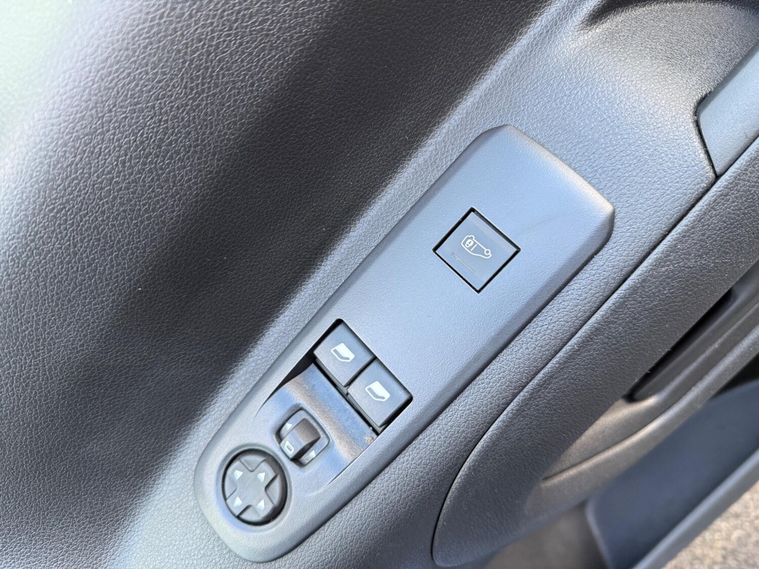 Used Peugeot Partner 2023 for sale - 77305201: Photo 66