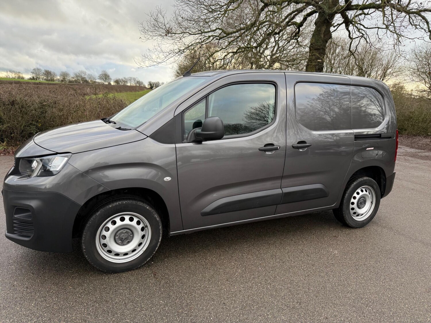 Used Peugeot Partner 2023 for sale - 77305201: Photo 9