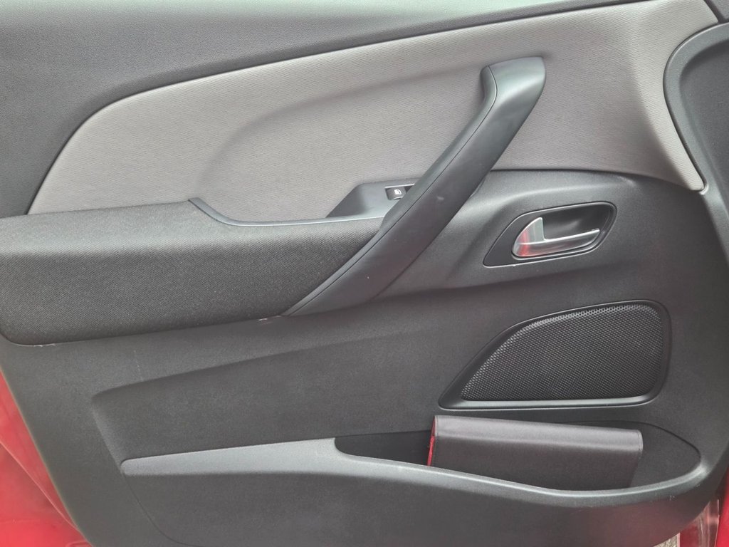 Used Citroen C4 Picasso 2015 for sale - 76703737: Photo 22