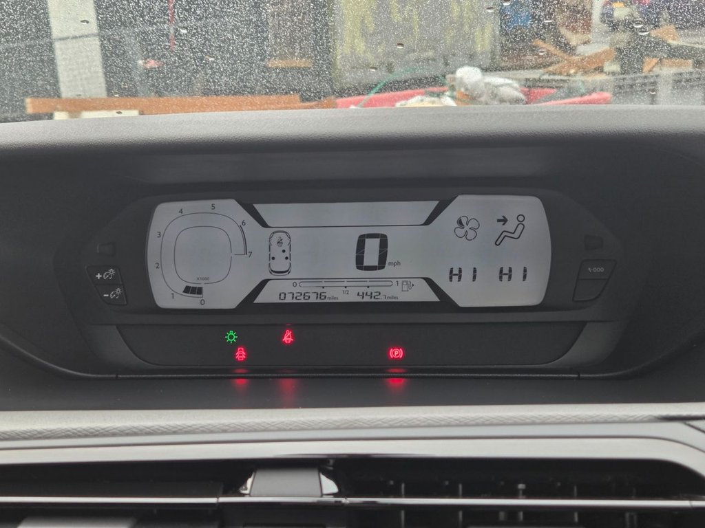 Used Citroen C4 Picasso 2015 for sale - 76703737: Photo 29