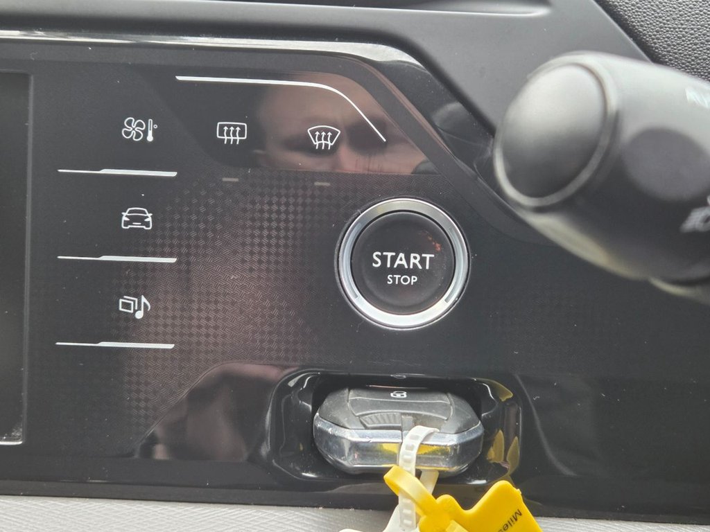 Used Citroen C4 Picasso 2015 for sale - 76703737: Photo 31