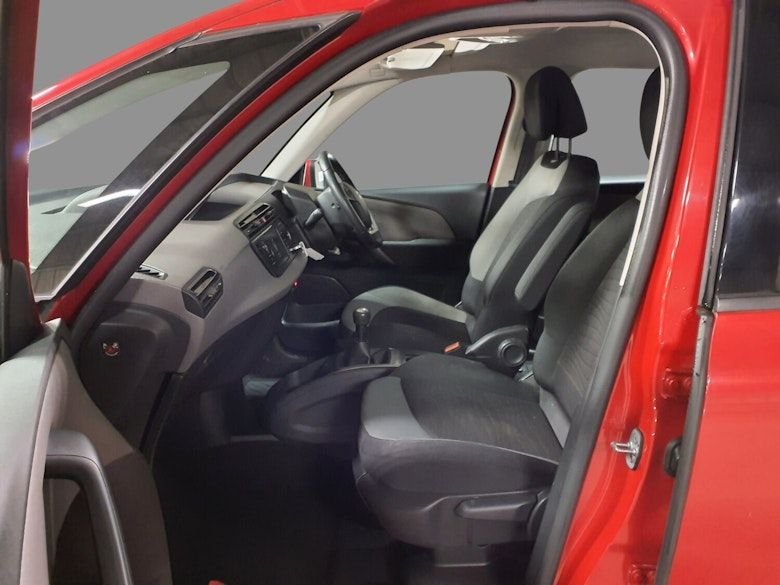 Used Citroen C4 Picasso 2015 for sale - 76703737: Photo 4