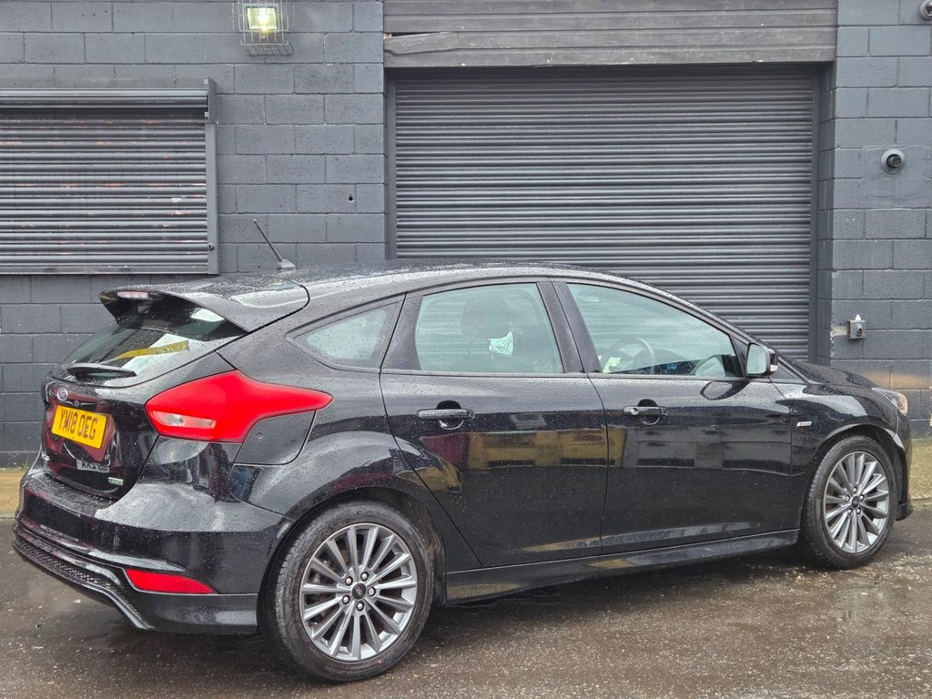 Used Ford Focus 2018 for sale - 76883746: Photo 4