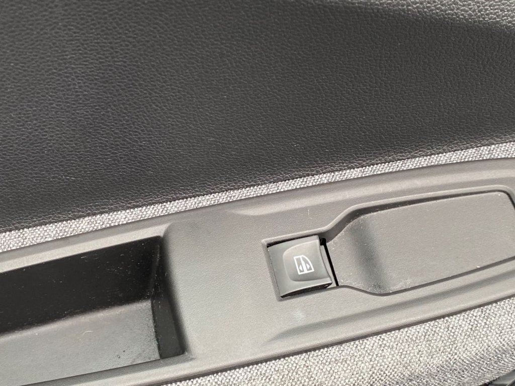 Used Renault Zoe 2020 for sale - 77512504: Photo 19