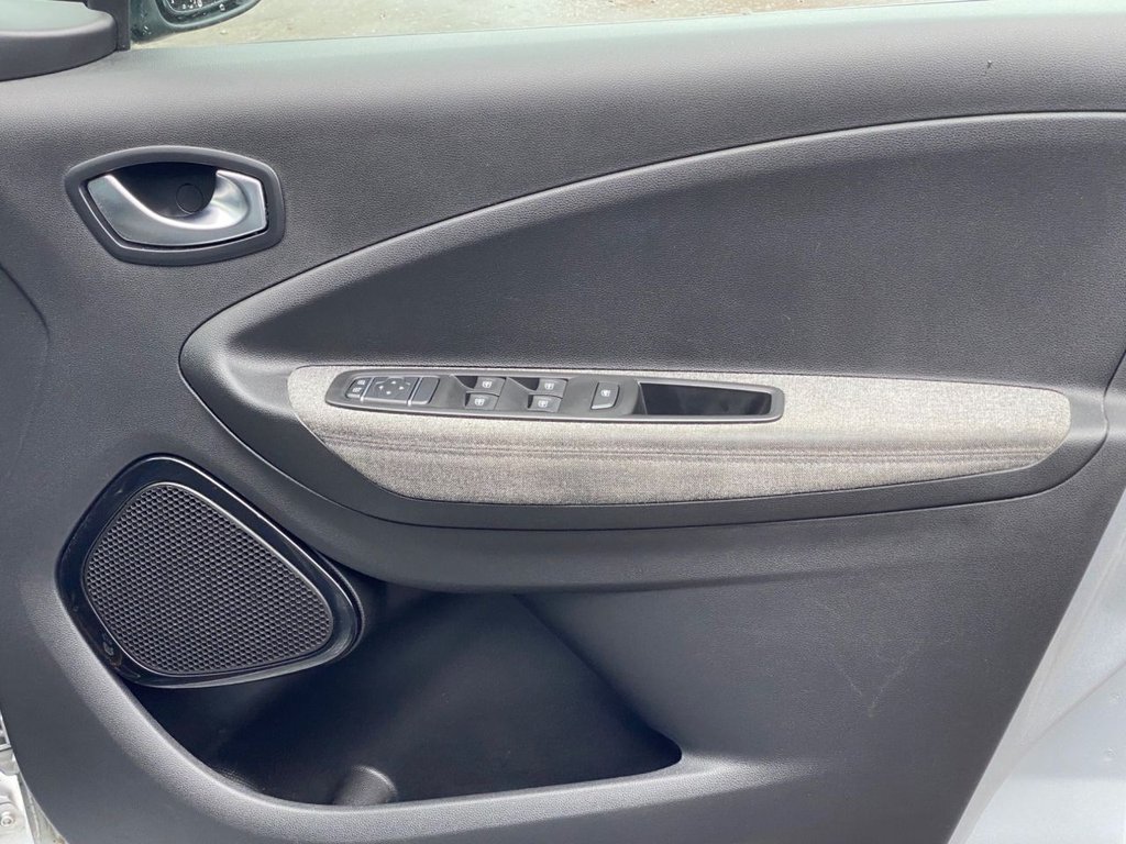 Used Renault Zoe 2020 for sale - 77512504: Photo 8