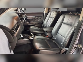 Used Mitsubishi Outlander 2017 for sale - 78124578: Photo