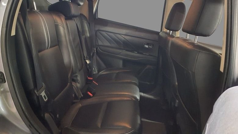 Used Mitsubishi Outlander 2017 for sale - 78124578: Photo 5