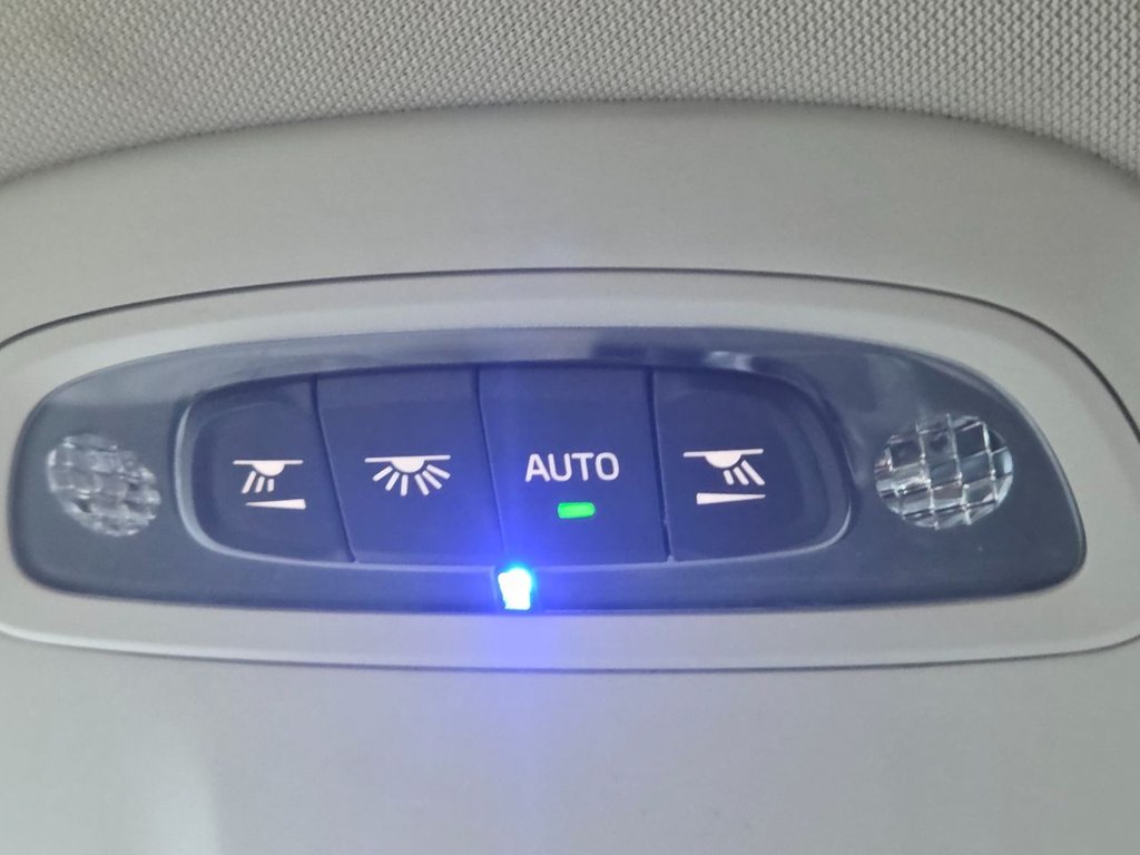 Used Volvo V40 2012 for sale - 76554816: Photo 34