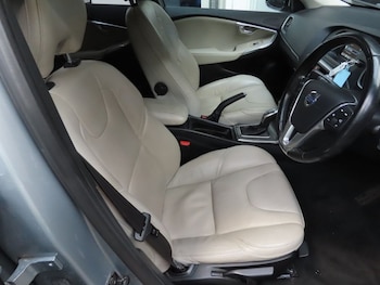 Used Volvo V40 2012 for sale - 76554816: Photo