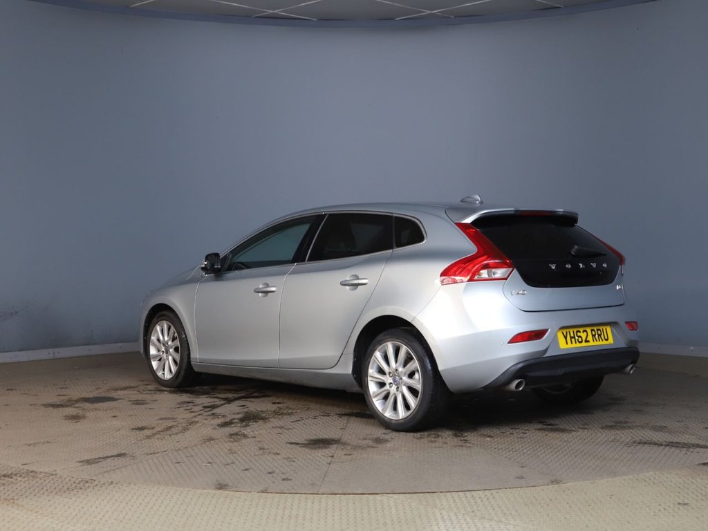 Used Volvo V40 2012 for sale - 76554816: Photo 7