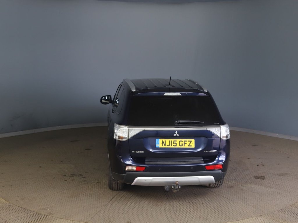 Used Mitsubishi Outlander 2015 for sale - 77920486: Photo 4