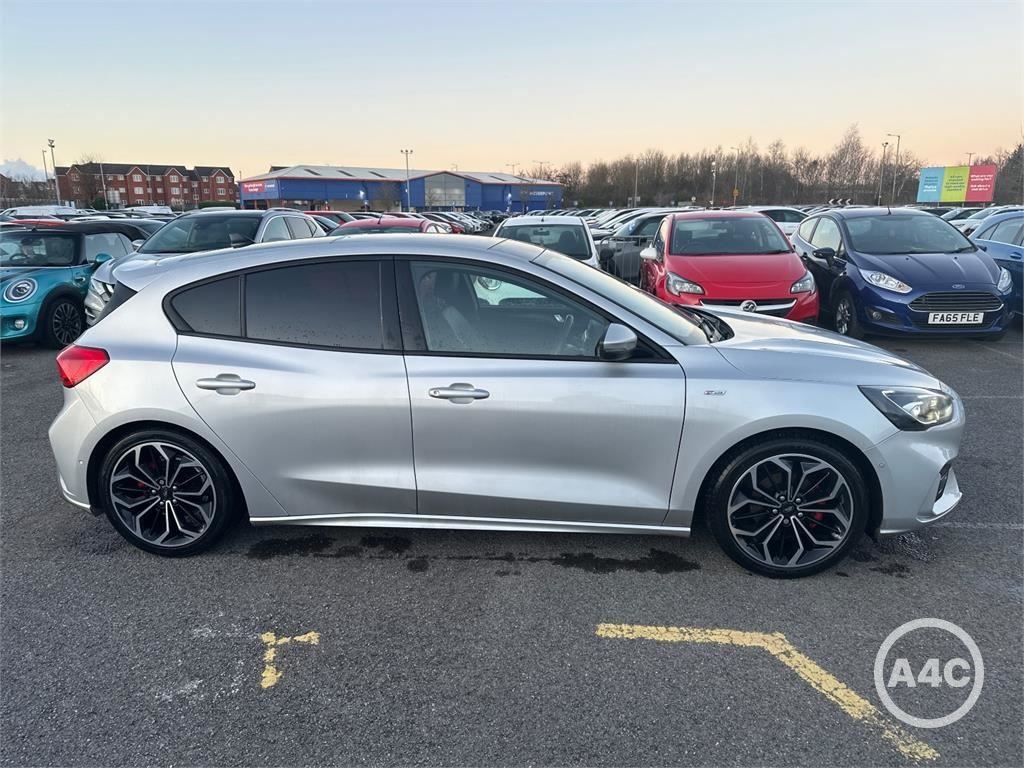 Used Ford Focus 2020 for sale - 77133373: Photo 12