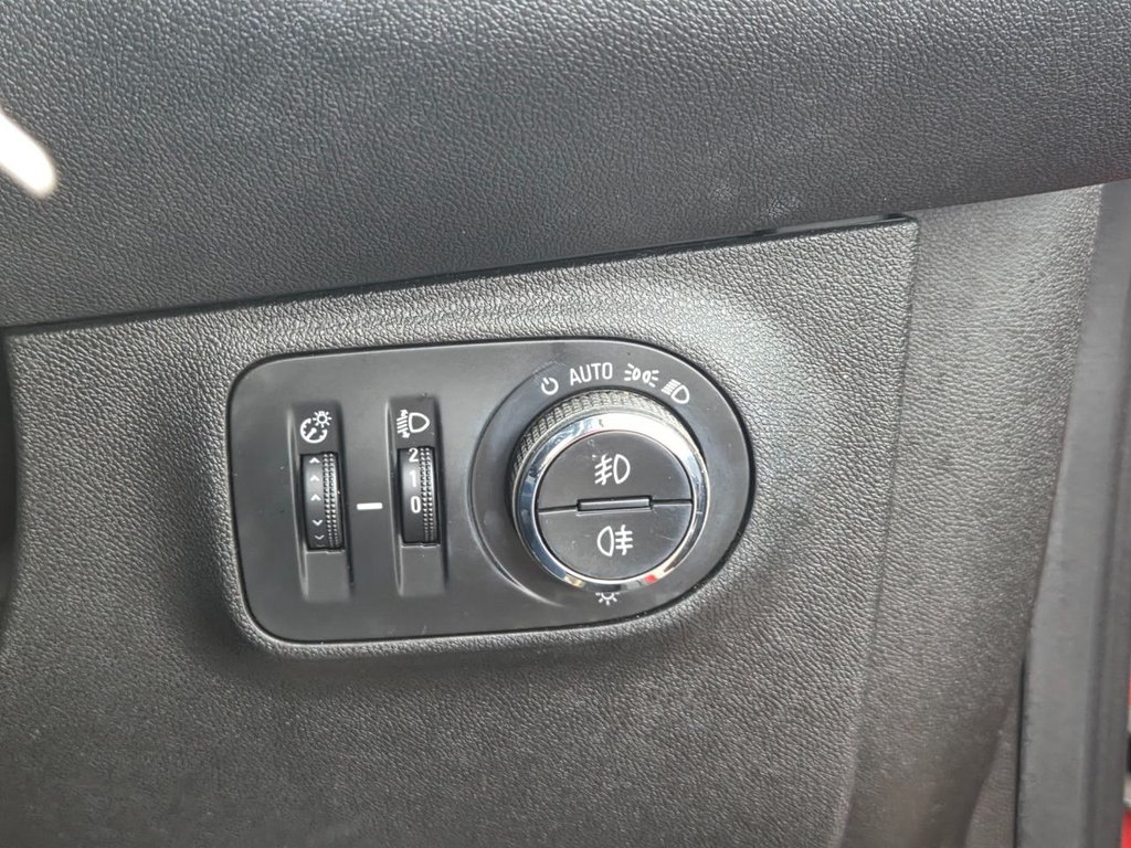 Used Vauxhall Corsa 2017 for sale - 77512512: Photo 15