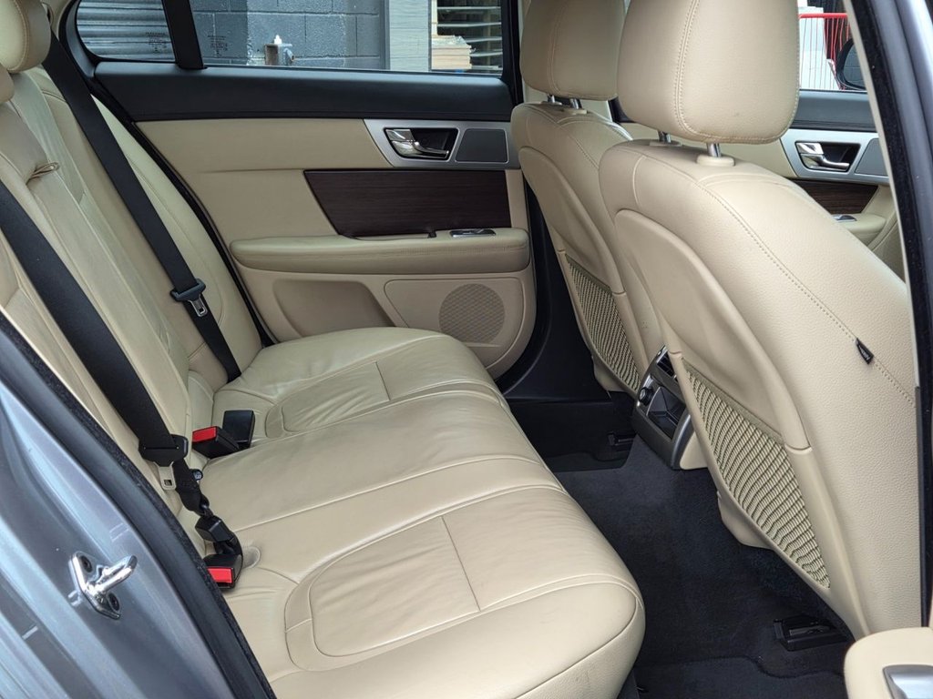 Used Jaguar XF 2014 for sale - 77534241: Photo 14