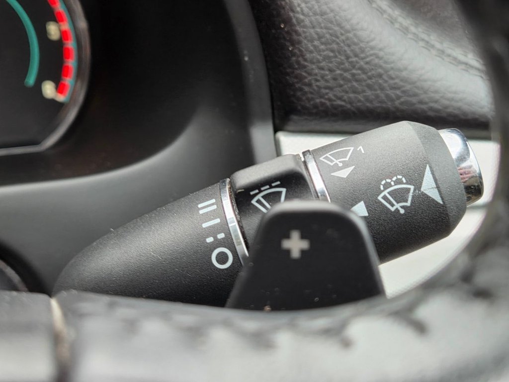 Used Jaguar XF 2014 for sale - 77534241: Photo 28