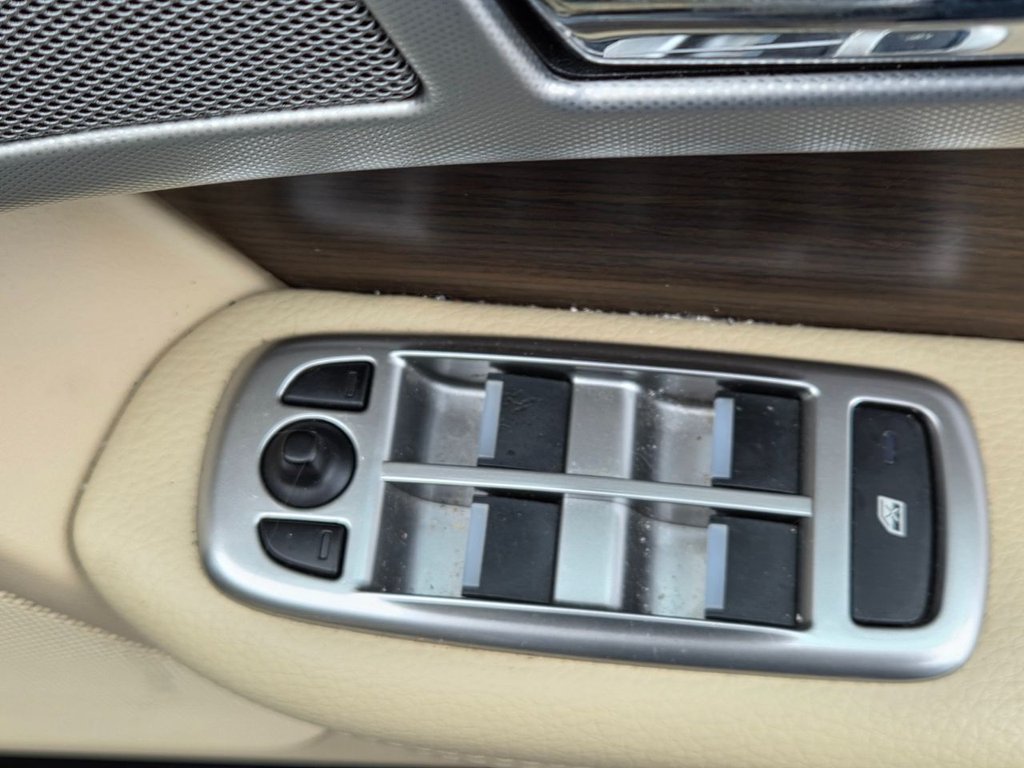 Used Jaguar XF 2014 for sale - 77534241: Photo 9