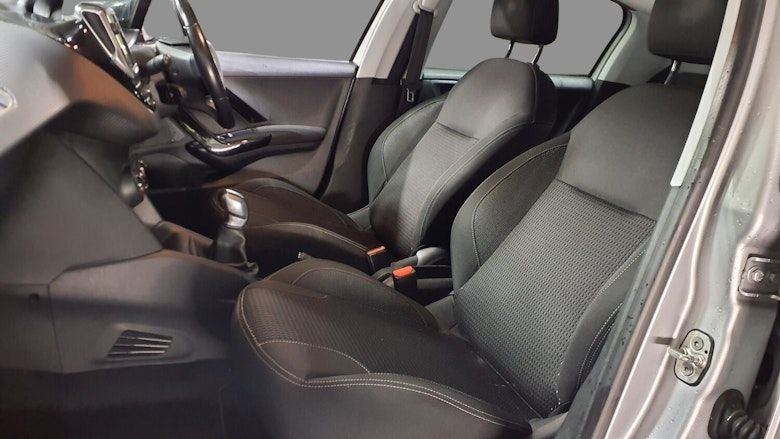 Used Peugeot 208 2018 for sale - 77427849: Photo 4