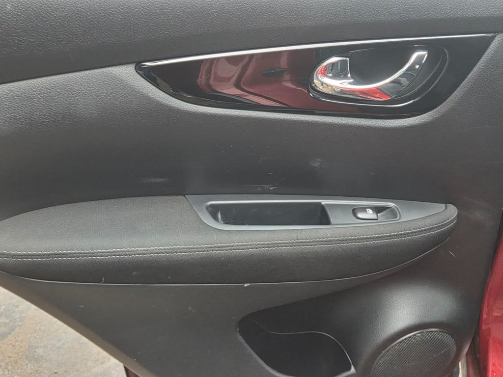 Used Nissan Qashqai 2018 for sale - 77122212: Photo 15