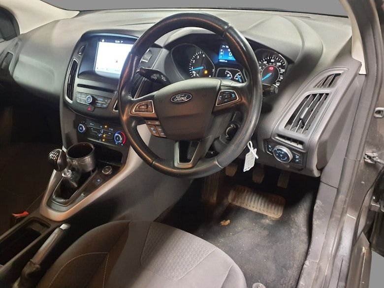 Used Ford Focus 2017 for sale - 77594107: Photo 3