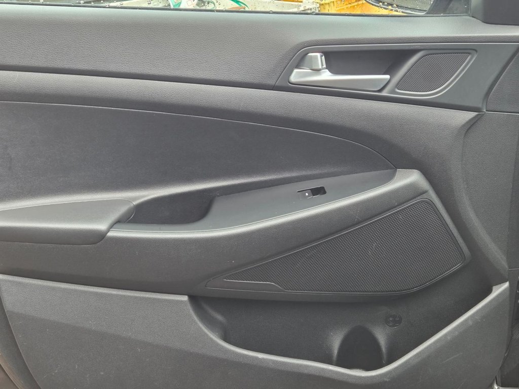 Used Hyundai TUCSON 2016 for sale - 76617881: Photo 19