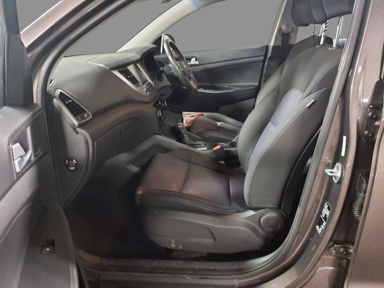 Used Hyundai TUCSON 2016 for sale - 76617881: Photo 6