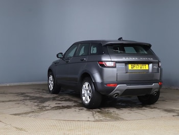 Used Land Rover Range Rover Evoque 2017 for sale - 77614186: Photo