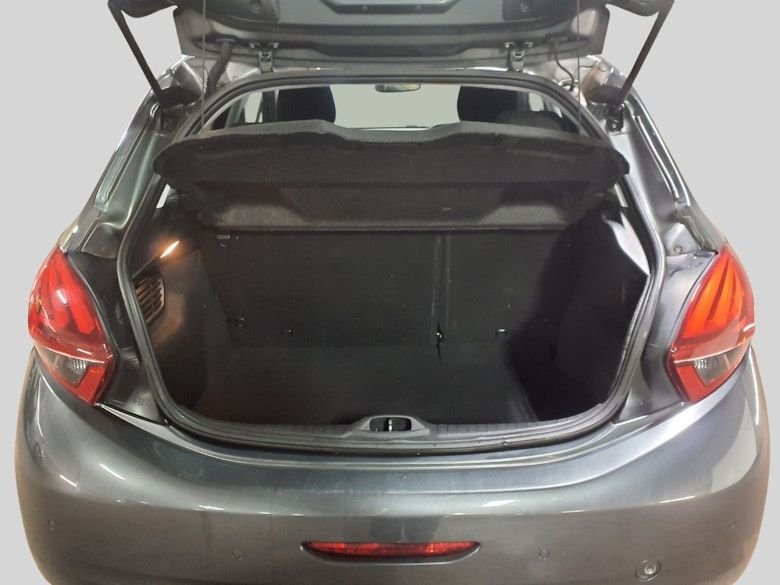 Used Peugeot 208 2016 for sale - 77422483: Photo 6