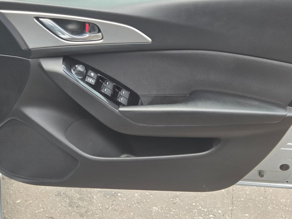 Used Mazda Mazda3 2017 for sale - 76554782: Photo 32