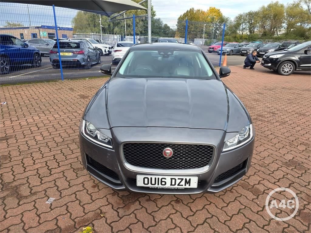 Used Jaguar XF 2016 for sale - 76554779: Photo 2