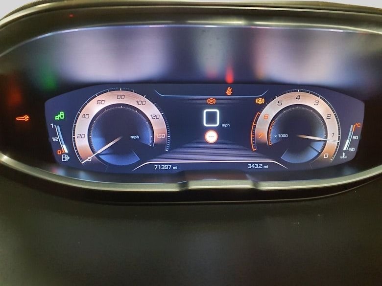 Used Peugeot 3008 2017 for sale - 77734402: Photo 4