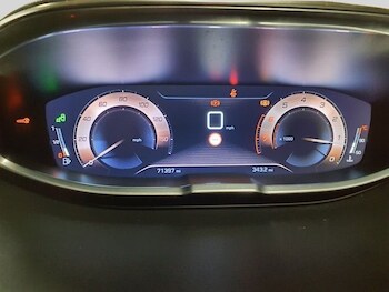 Used Peugeot 3008 2017 for sale - 77734402: Photo