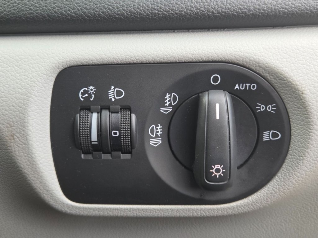 Used Audi Q3 2012 for sale - 76554789: Photo 22