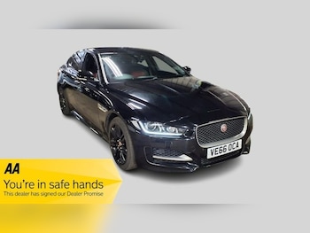 Used Jaguar XE 2016 for sale - 78002996: Photo