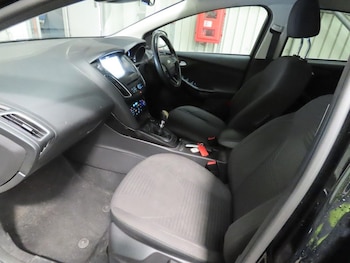 Used Ford Focus 2017 for sale - 77507336: Photo