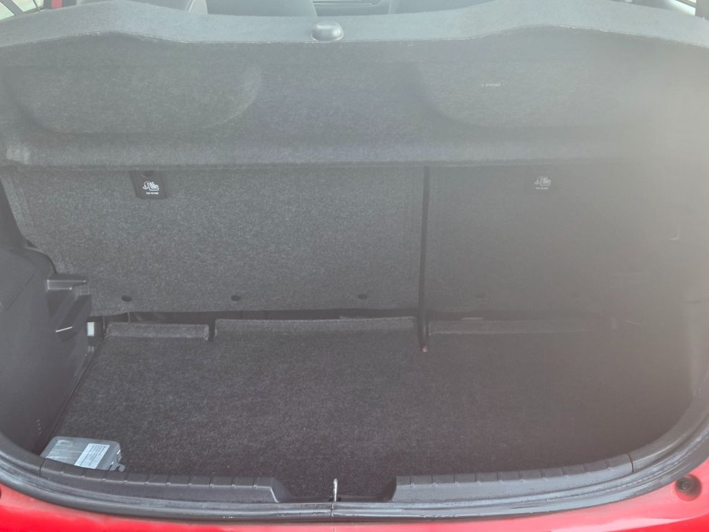 Used Toyota Yaris 2018 for sale - 77655400: Photo 14