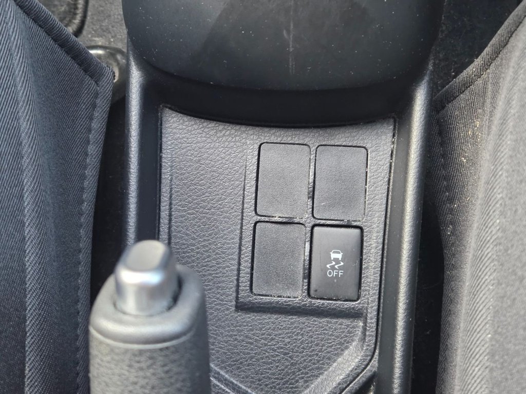 Used Toyota Yaris 2018 for sale - 77655400: Photo 31