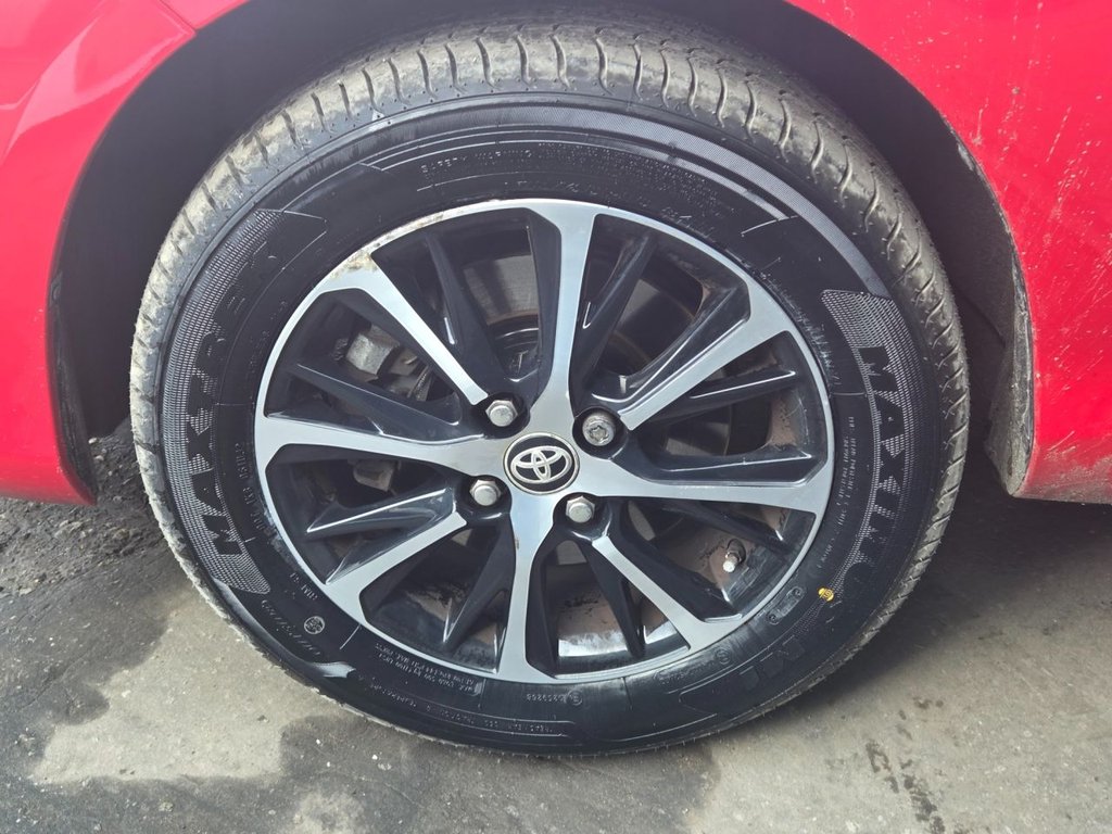 Used Toyota Yaris 2018 for sale - 77655400: Photo 35