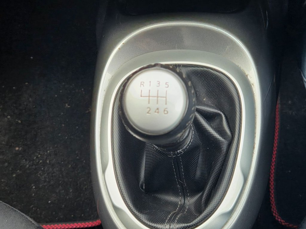 Used Nissan Juke 2014 for sale - 77075452: Photo 24