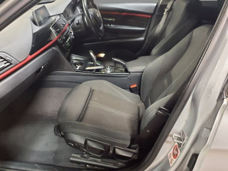 Used BMW 3 Series 2017 for sale - 77507976: Photo 4