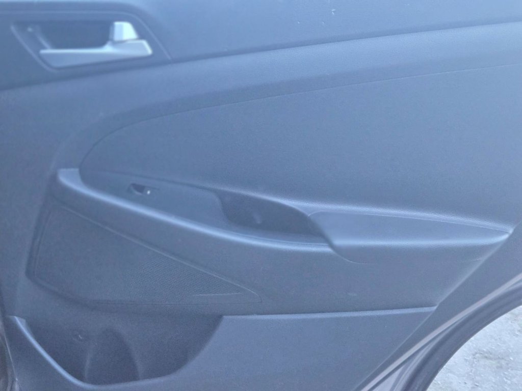 Used Hyundai TUCSON 2016 for sale - 76617741: Photo 9