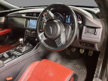 Used Jaguar XF 2016 for sale - 76888555: Photo