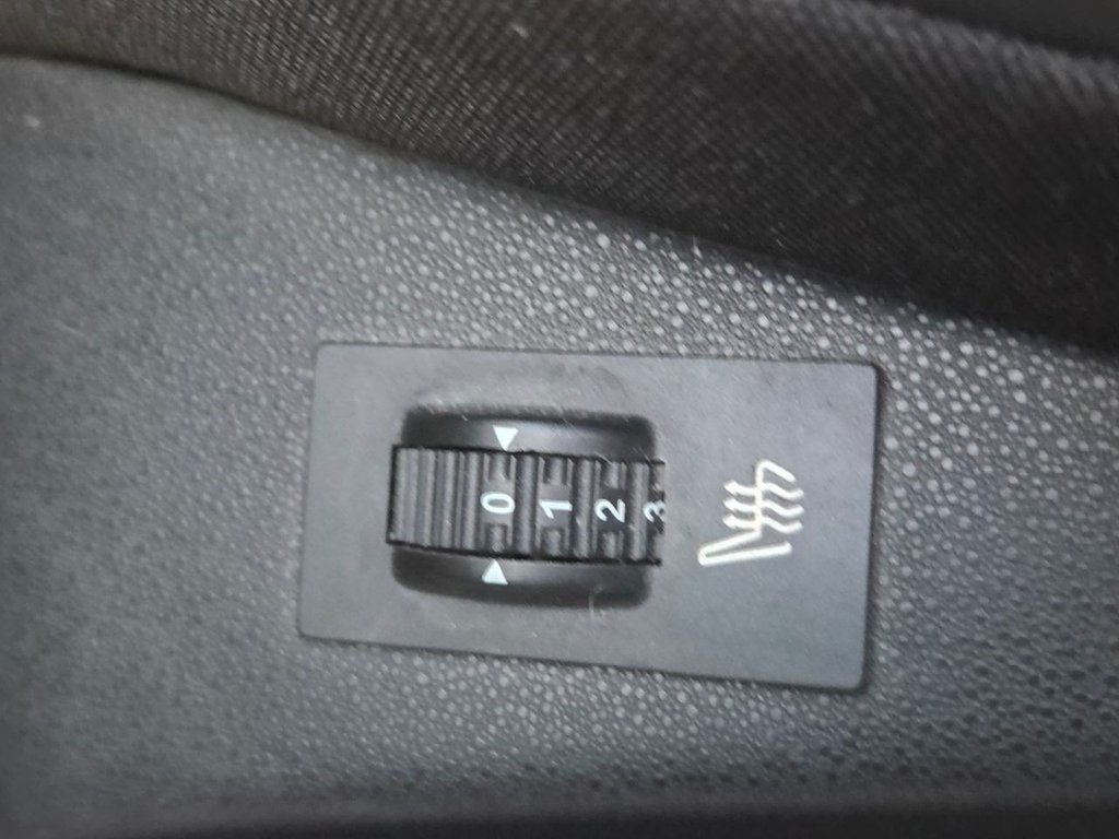 Used Peugeot 208 2015 for sale - 76554780: Photo 17