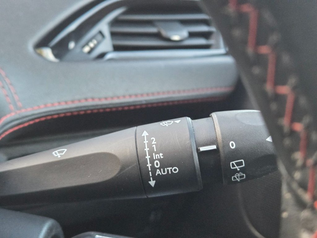 Used Peugeot 208 2015 for sale - 76554780: Photo 24