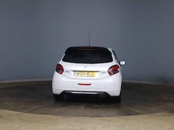 Used Peugeot 208 2015 for sale - 76554780: Photo