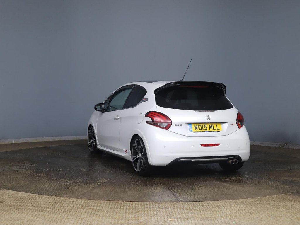 Used Peugeot 208 2015 for sale - 76554780: Photo 5