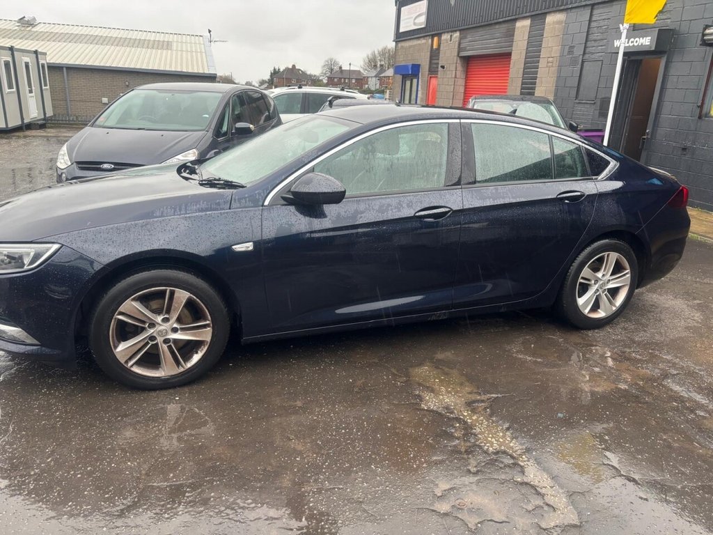Used Vauxhall Insignia 2018 for sale - 76582390: Photo 10
