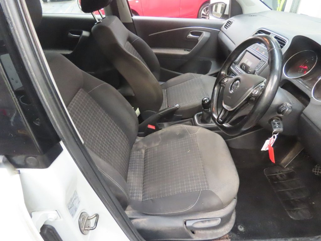 Used Volkswagen Polo 2015 for sale - 76554800: Photo 10