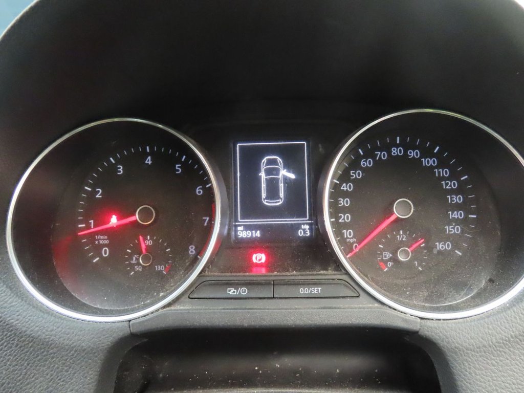 Used Volkswagen Polo 2015 for sale - 76554800: Photo 12